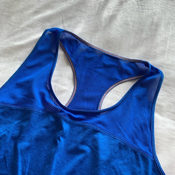 Reebok Sports Tank top (Medium top) - Picture 3 of 4